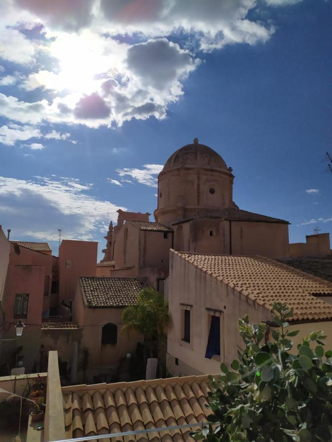 מלון סירקוזה Palazzo Salomone מראה חיצוני תמונה